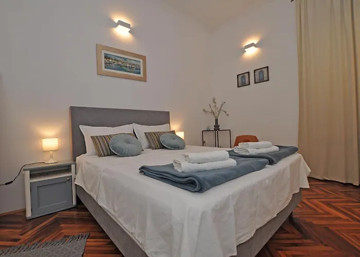 Apartment Moel Split